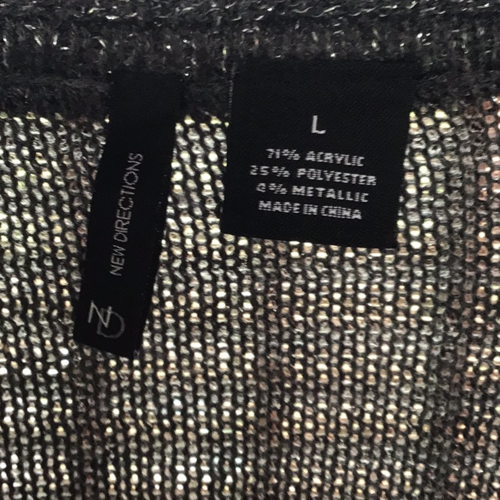 Top - Picture 3 of 3